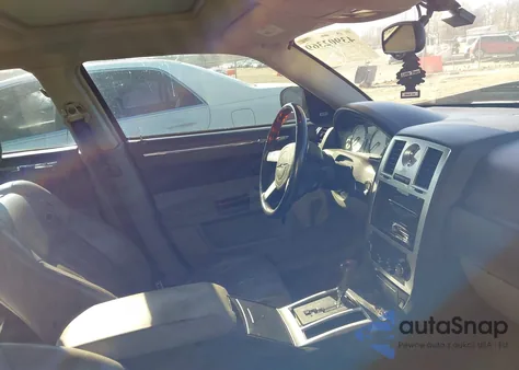 2006 Chrysler 300C from USA, damaged, VIN 2C3LA63H16H133504